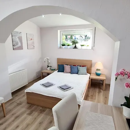 Fredry アパート *